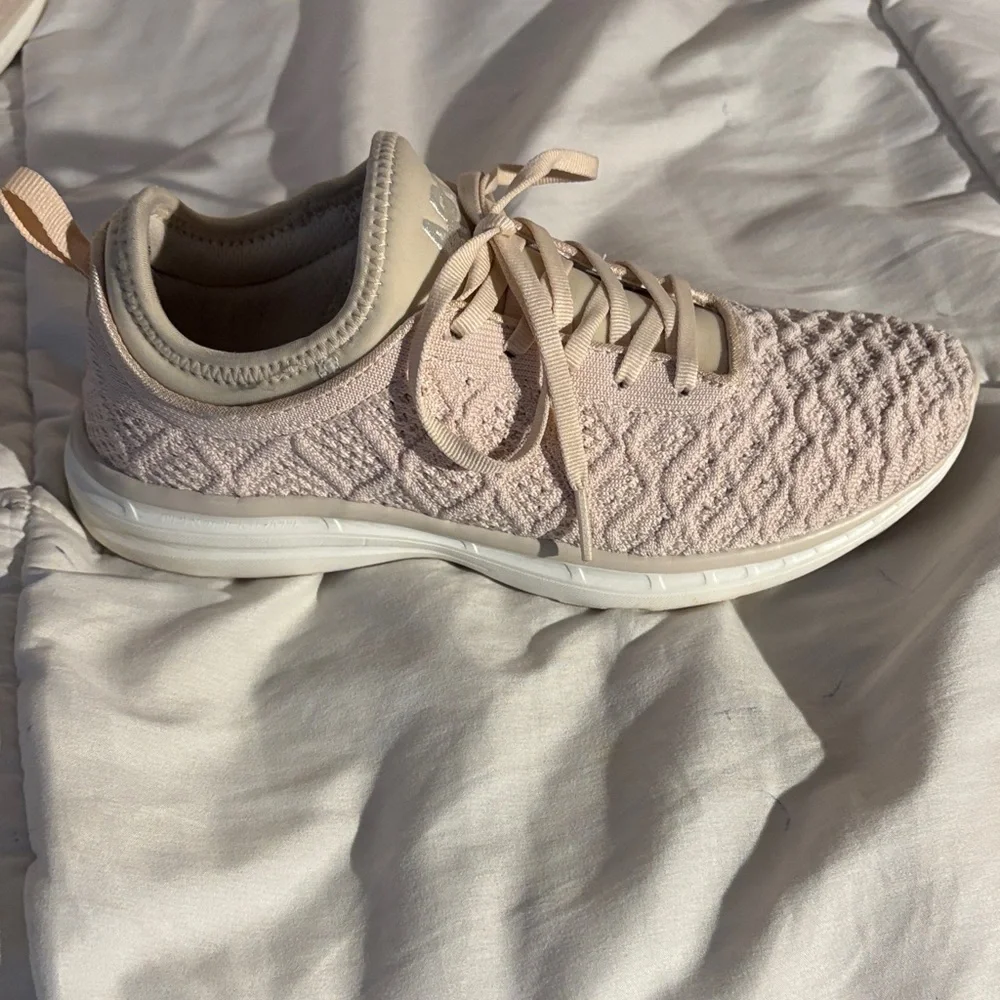 APL Women’s TechLoom Phantom Running Trainor Gym Shoes - Picture 5 of 7